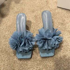 Blue kitten heels with flower